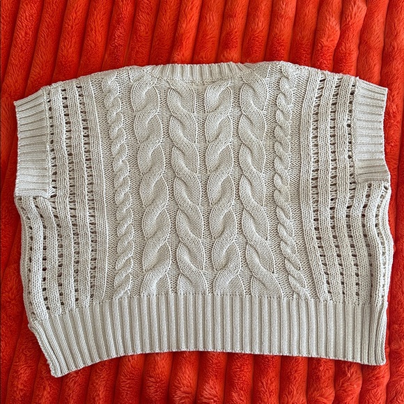 Entro oatmeal large Cable Knit Sweater - Picture 2 of 7